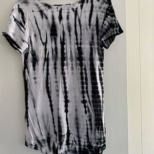 Tryst size small shirt sleeve tie dye t-shirt